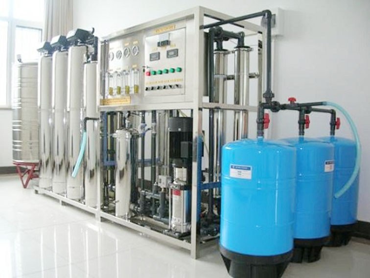 医院手术室供水用纯水设备互击，反渗透系统十二种，纯水处理设备